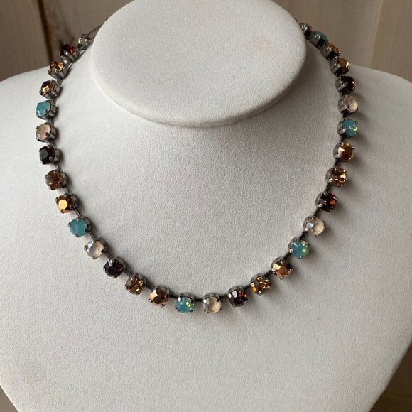 NWT Mariana Everyday Necklace Swarovski Crystal Seafoam Cranberry Colorful 19" - Picture 4 of 11